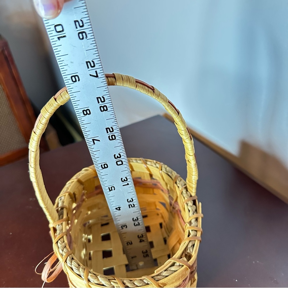 Vintage Split Wood Basket with Handle & Pink Wooden Bow - Picture 10 of 10
